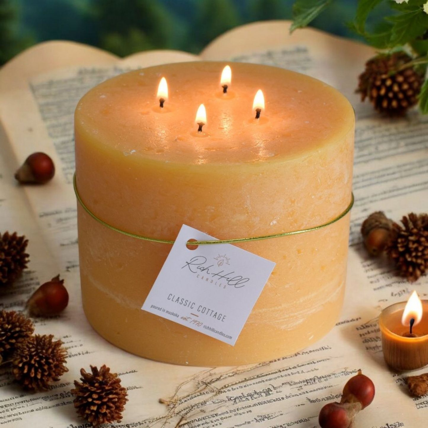 Classic Cottage Scented Rustic Pillars